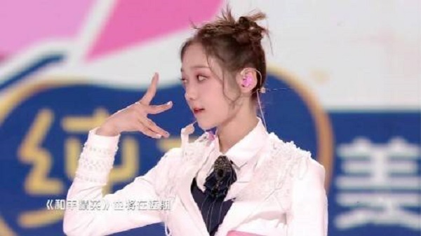 和平精英硬糖少女皮肤抽完要多少钱？硬糖少女303联动时装上线预告[多图]图片3